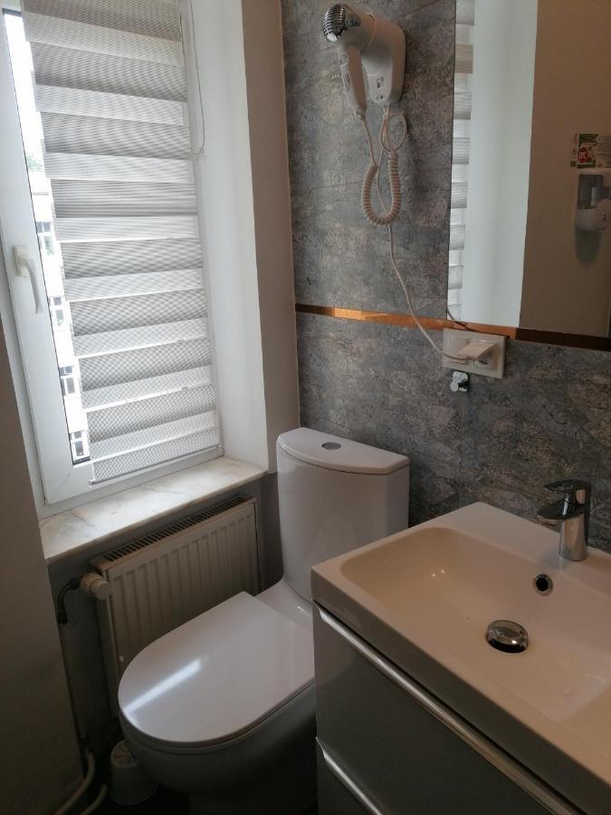 Hostel Tulip - Pokoj 5 Ze Wspolna Lazienka I Kuchnia Stettino Esterno foto