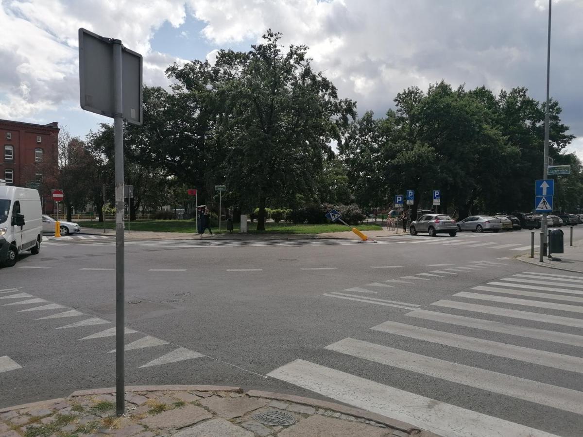 Hostel Tulip - Pokoj 5 Ze Wspolna Lazienka I Kuchnia Stettino Esterno foto