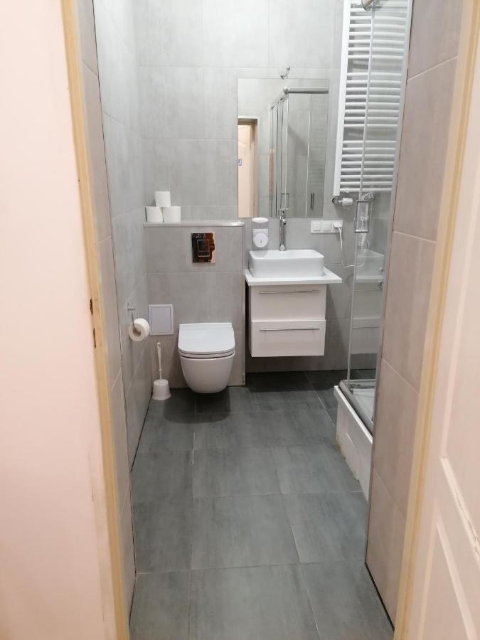 Hostel Tulip - Pokoj 5 Ze Wspolna Lazienka I Kuchnia Stettino Esterno foto